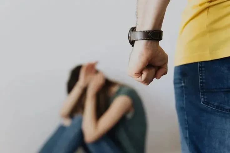 Şiddet İçerikli Rüyalar: Öfke, Tehdit Algısı ve Bastırılmış Duyguların Sembolleri