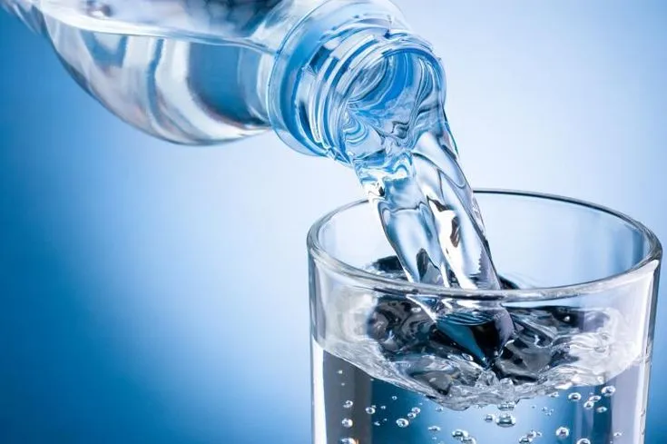Rüyada Su Görmek: Duygularla Temas, Temizlenme ve Bilinçaltı Açıklık